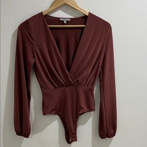 🌸3/$20 Women’s Bodysuit Small Copper Cross Over Front Snap Closure Long Sleeve